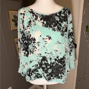 Xhilaration Women's Abstract Print Blouse - Black and Mint